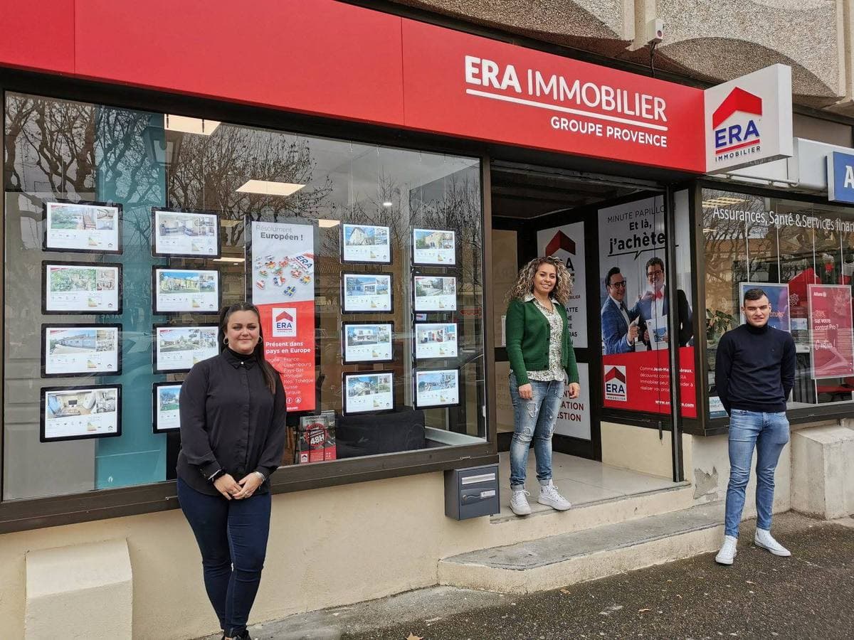 Équipe franchisée ERA Immobilier — accompagnement réseau